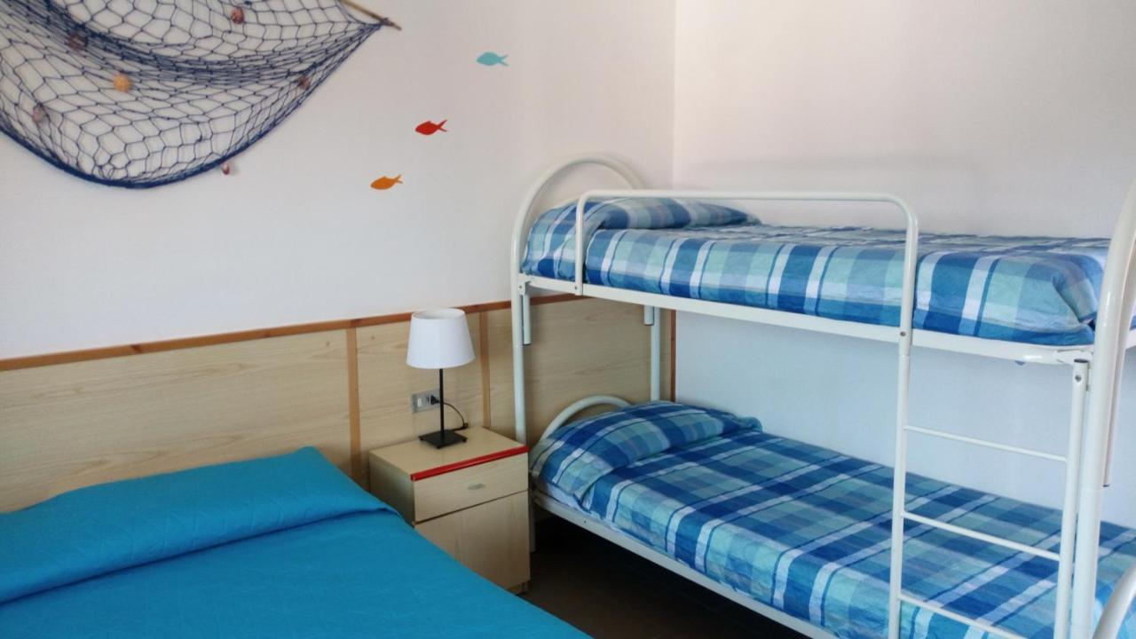 מרינה די קסטנייטו קרדוצ'י Hotel Lupo Di Mare מראה חיצוני תמונה